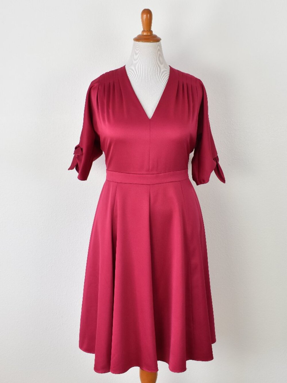 Gal Meets Glam DEBBIE Satin Fit and Flare Dress - 14